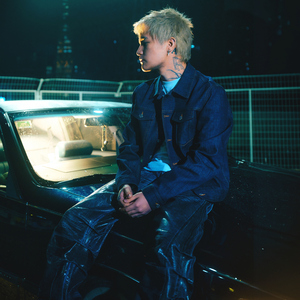 眼镜少妇性爱视频
